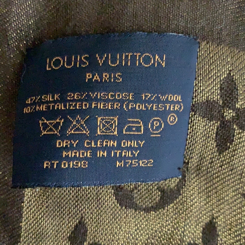 Louis Vuitton so shine monogram shawl - Picture 8 of 8